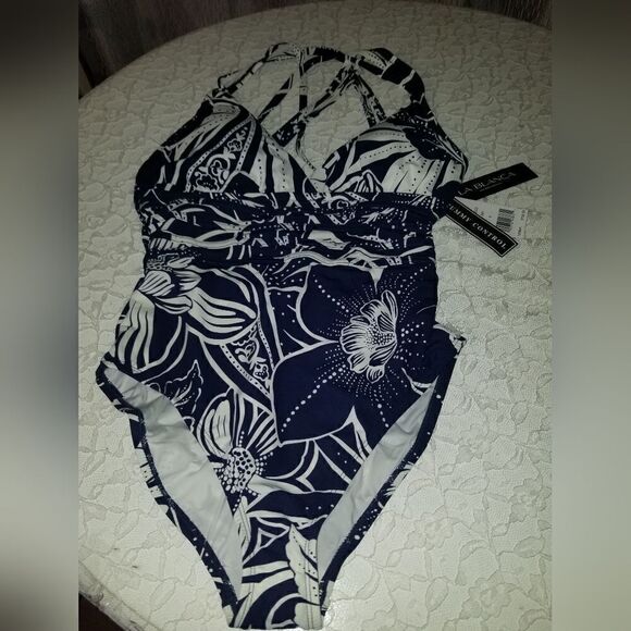 La Blanca blue flower Tummy Control One-Piece Swim, Size 8 NWT Retail $130 - Picture 8 of 14